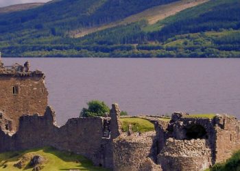 Loch Ness, Glencoe & The Highlands from Edinburgh - Viajar por Escocia - ScoziaTour (1080p, h264)